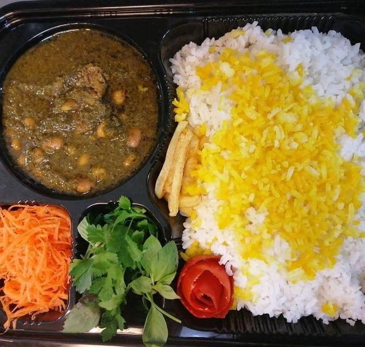 تهیه غذای پارسه در بعثت کرمان