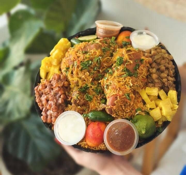 بیرون بر هیل و زعفران در بلوار ساحلی بندر کنگان