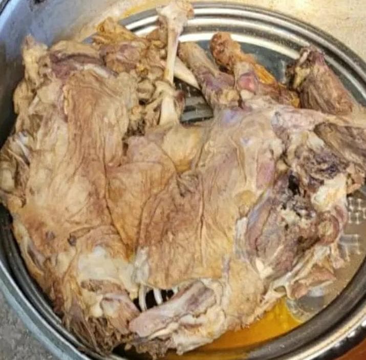 کافه رستوران فدک در چمستان