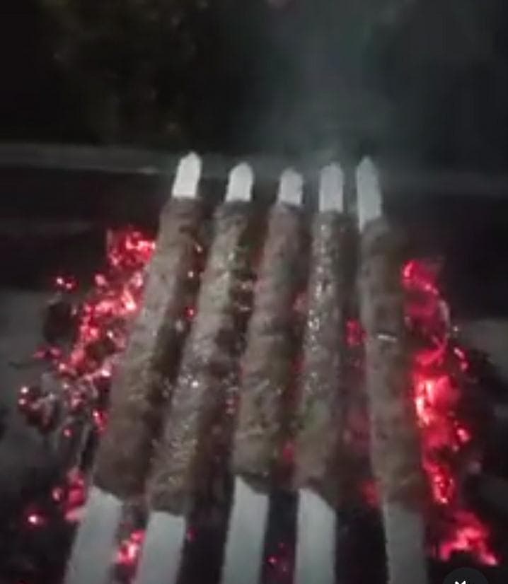 کافه رستوران فدک در چمستان