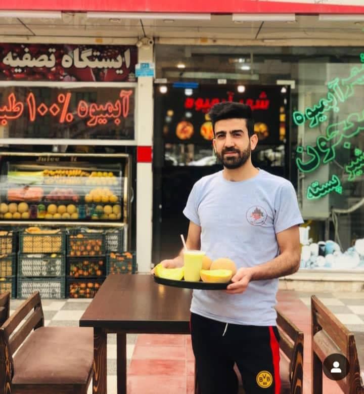 آبمیوه بستنی فروشی شهر آبمیوه در گنبدکاووس