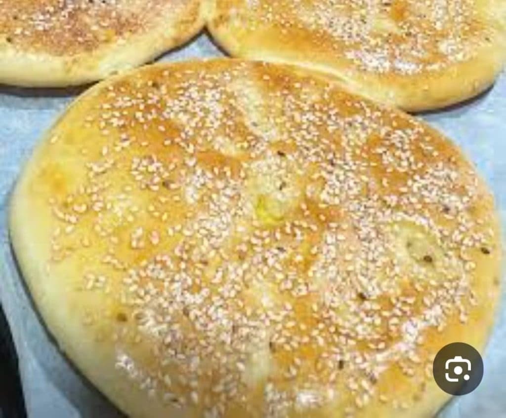 فروشگاه نان کره ای نیساری در خوی