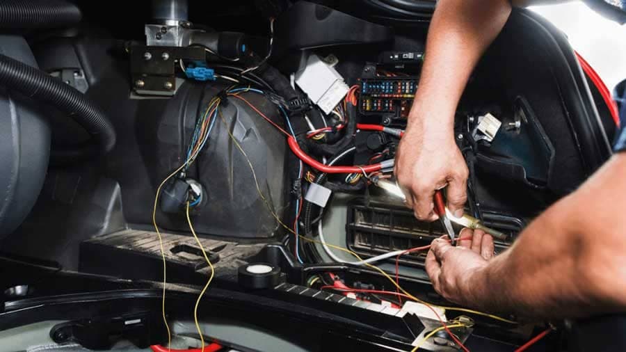 خدمات برق خودرو آنتیک در بندرعباس