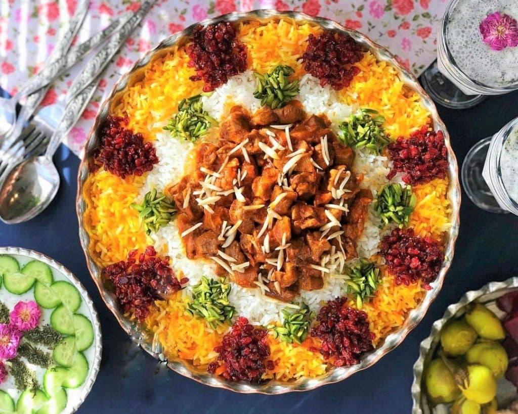حلیم و غذا سنتی بابابزرگ در چیتگر تهران