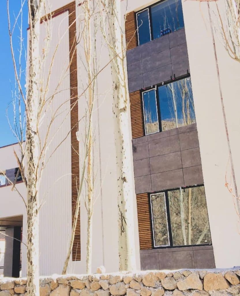 فروش و نصب چوب ترموود نمای ساختمان کاج ترموود در یزد