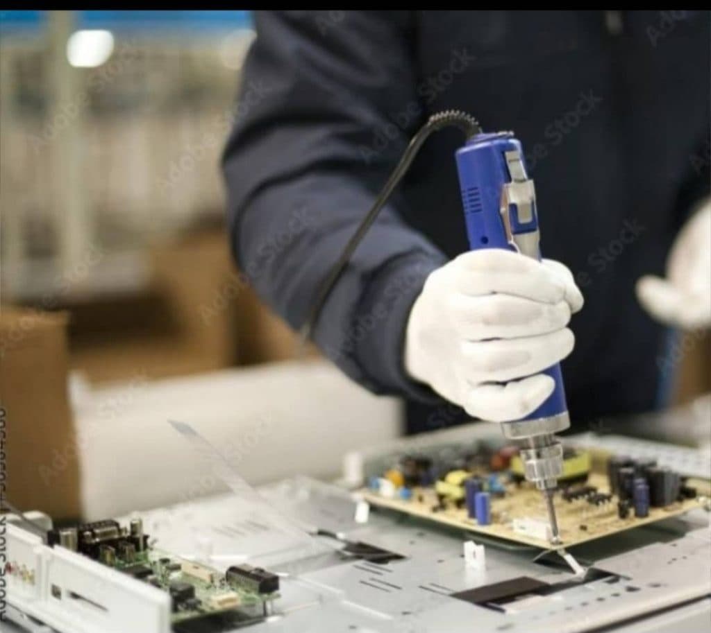 تعمیرات تخصصی تلوزیون LED و LCD سامسونگ وحید یزدی در سعدی مشهد