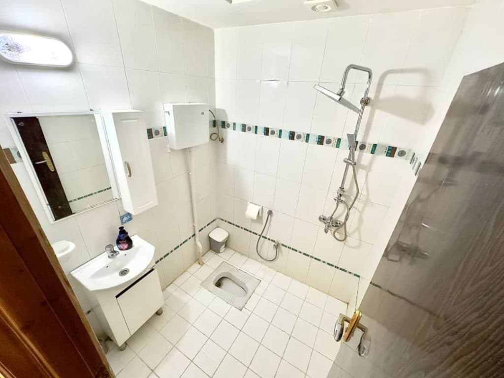 سوئیت اجاره ای بنی اسد در کیش