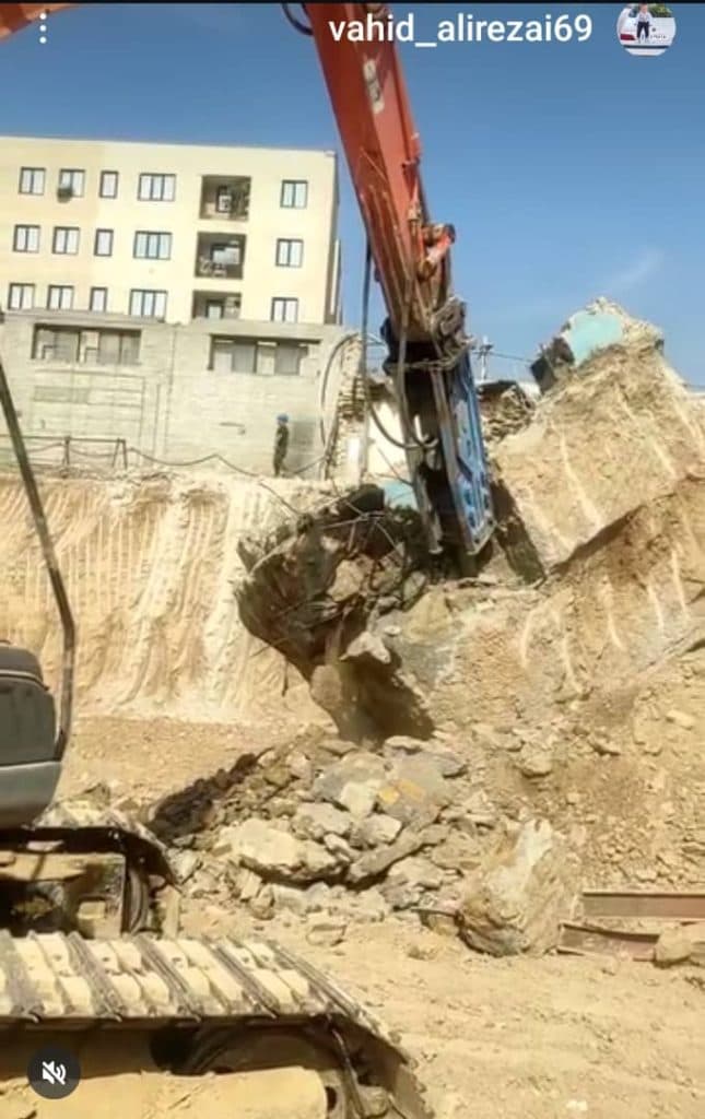 پیمانکاری ساختمان برادران رضایی در شهرک ولیعصر تهران