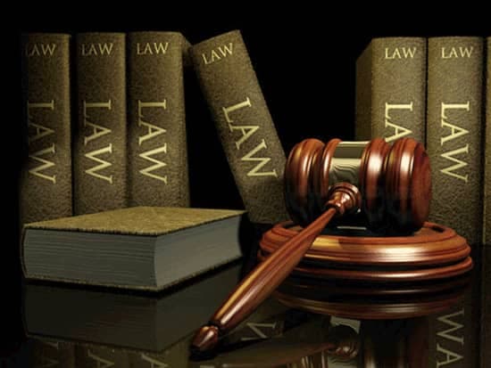 وکیل کیفری و حقوقی پایه یک دادگستری مجتبی اکبری در قروه
