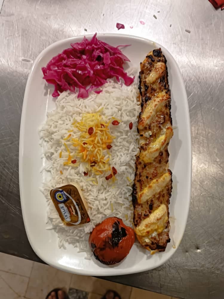 رستوران آوین در مشهد