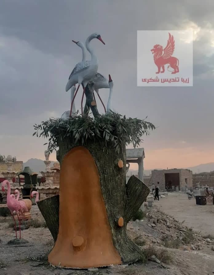 مبلمان شهری زیباتندیس شکری در همدان