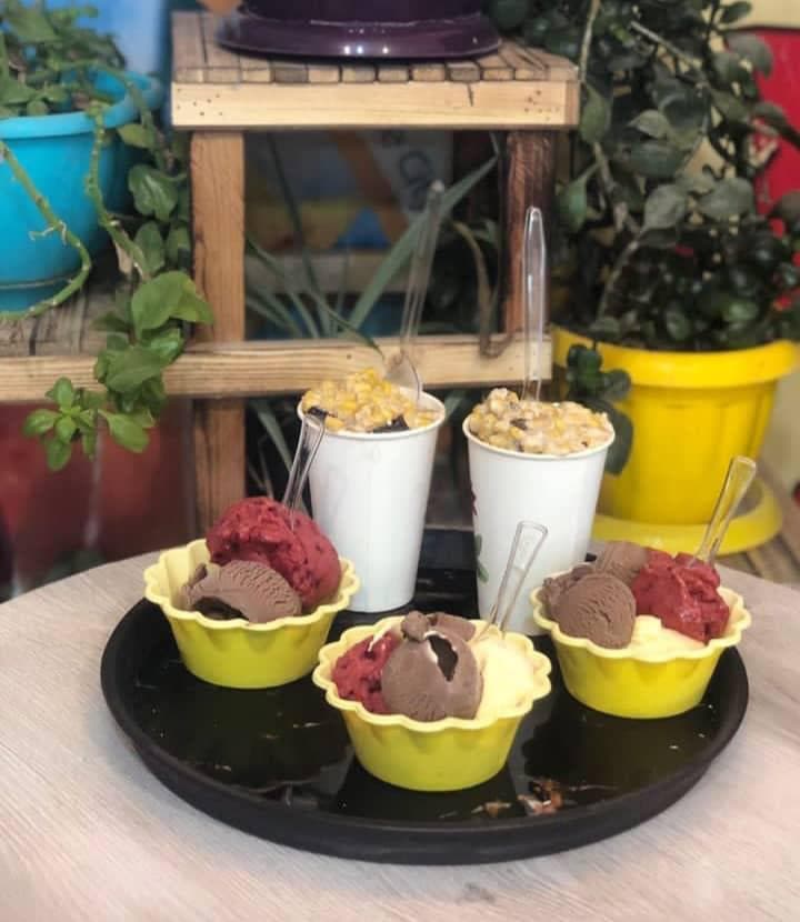 آبمیوه بستنی فروشی شهر آبمیوه در گنبدکاووس