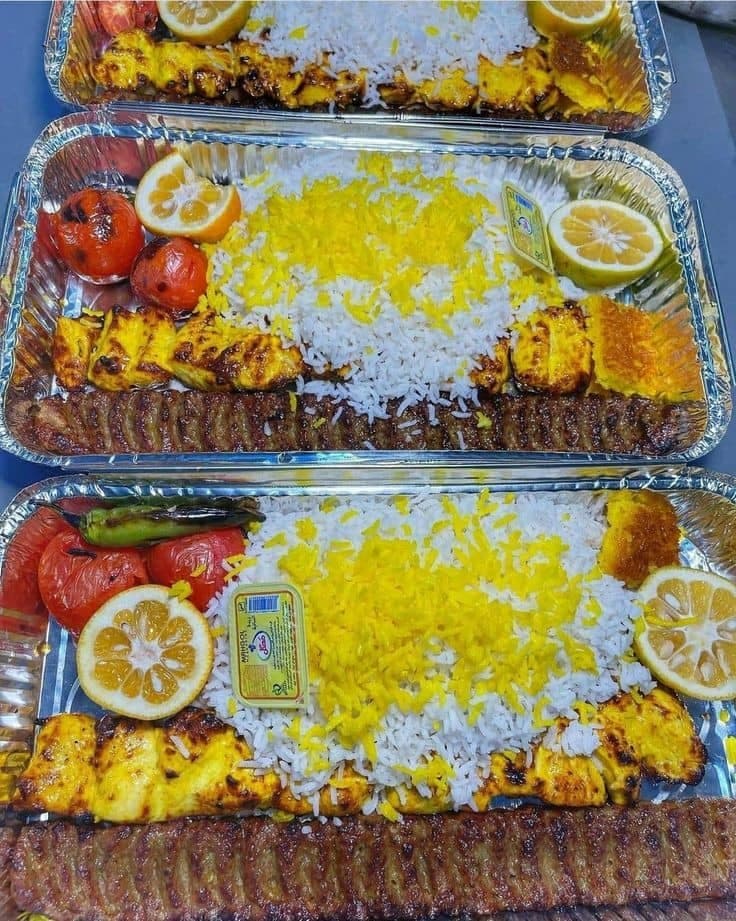 تهیه غذای حاج علی ترک در شهرک نیکزاد کرمان