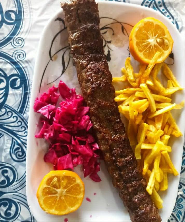 کافه رستوران فدک در چمستان
