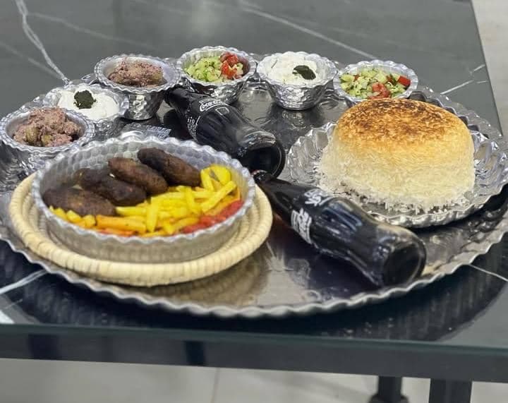 کافه رستوران کندو در بندرانزلی