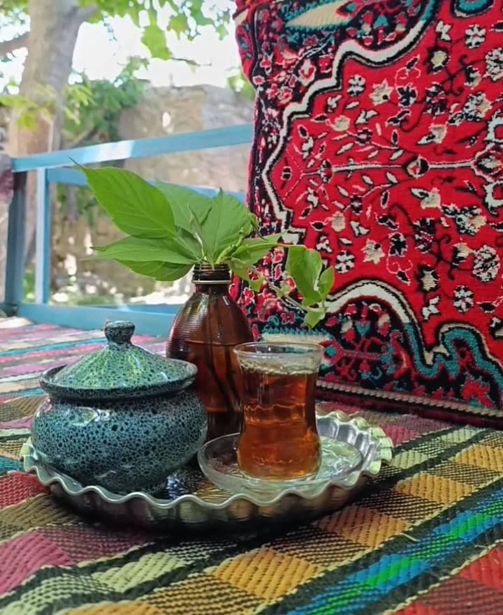 اقامتگاه بومگردی بی بی ملکی در سده اقلید