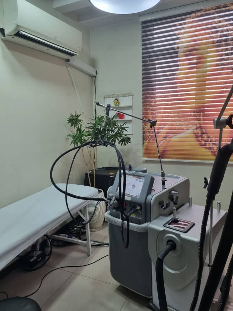 مطب زیبایی سانا اسکین در غرب تهران