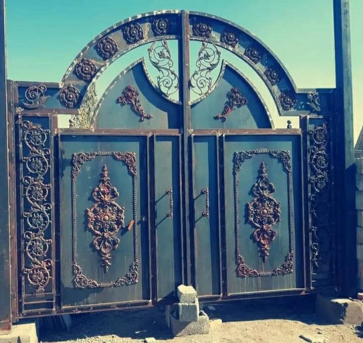 تولید درب و پنجره گروه صنعتی آقای درب در مشهد