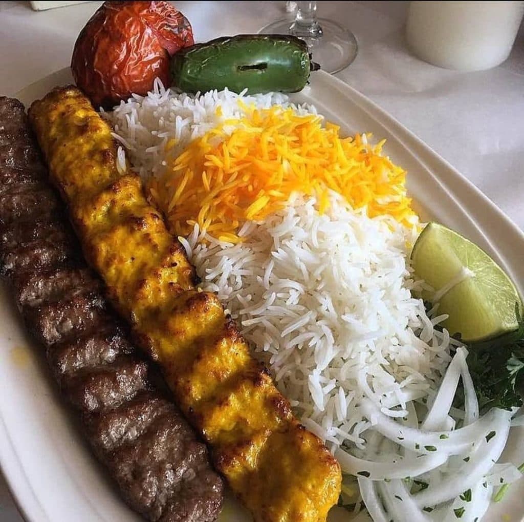 غذای آماده بیرون بر زارعی در زاهدان