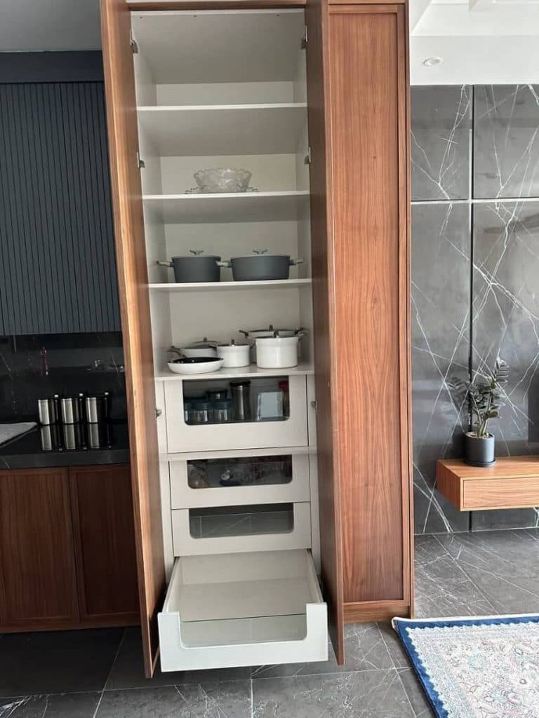 کابینت سازی مانا در مشهد