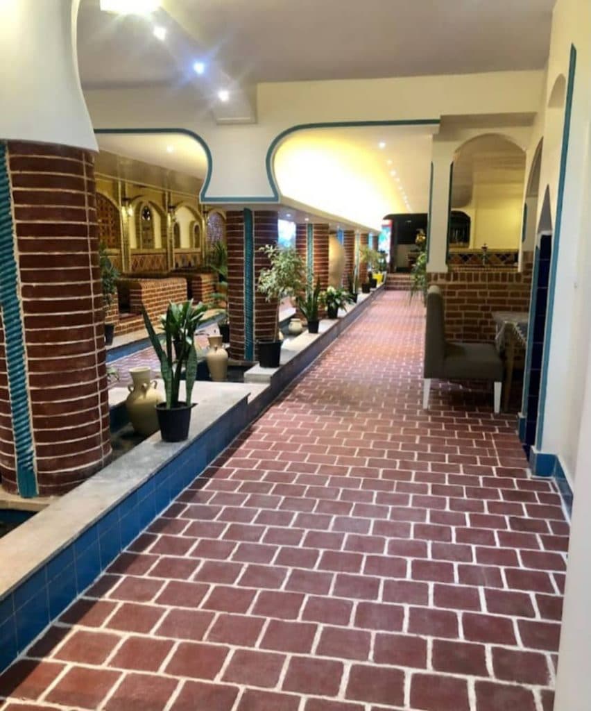 رستوران و سفره خانه سنتی ونین در جاجرود