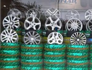 لاستیک فروشی موسوی در کاشان