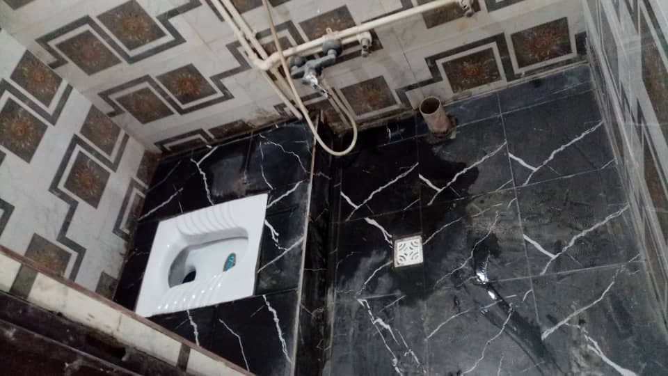 کاشی کاری میرزایی در منجیل