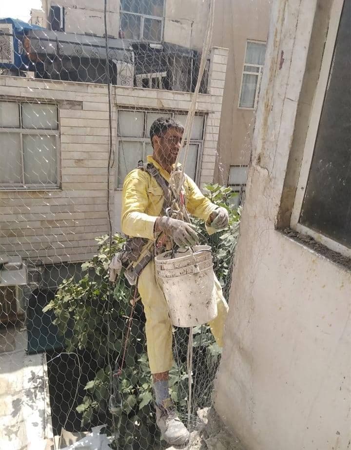 خدمات پیچ رولپلاک و شستشوی نما با طناب اباصلت بایرامی در تهران