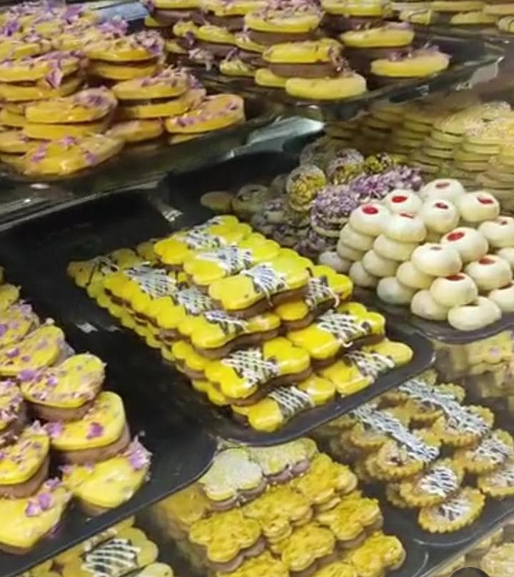 شیرینی فروشی امین در اندیمشک