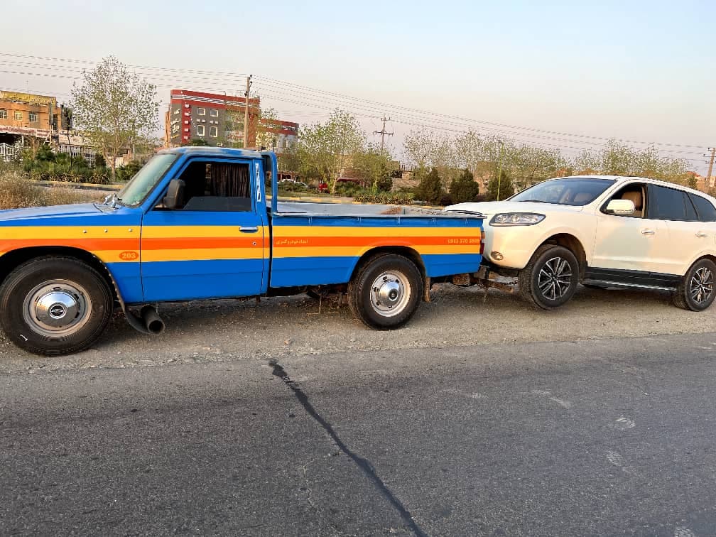 امداد جاده ای شبانه روزی میرحسینی در کاشان