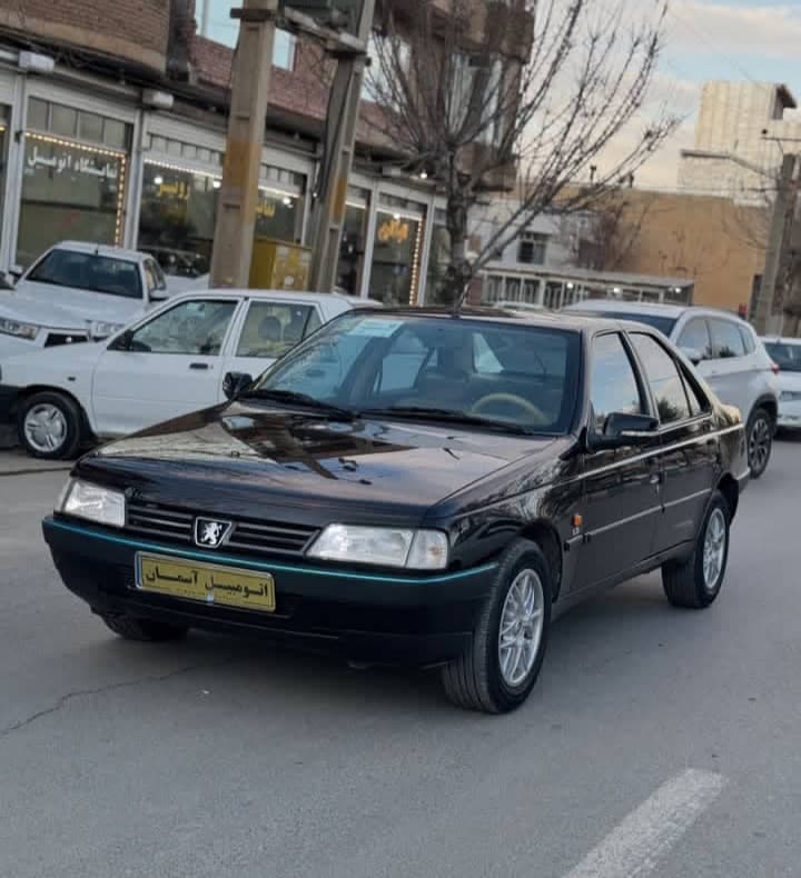 نمایشگاه اتومبیل آسمان در پیرانشهر