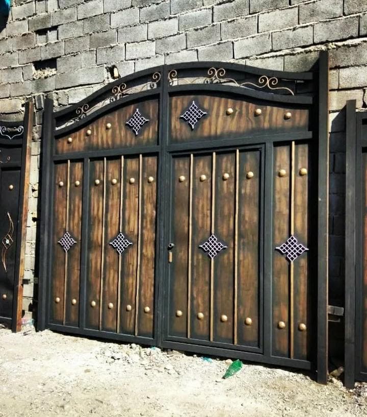 تولید درب و پنجره گروه صنعتی آقای درب در مشهد