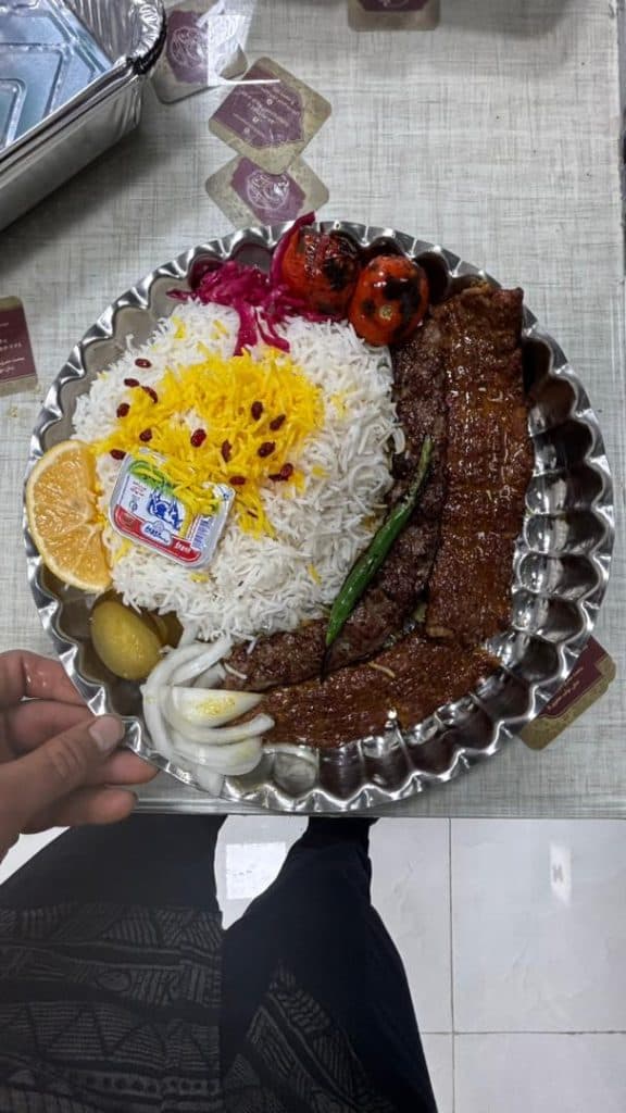 رستوران خسروی و پسران در بیرجند