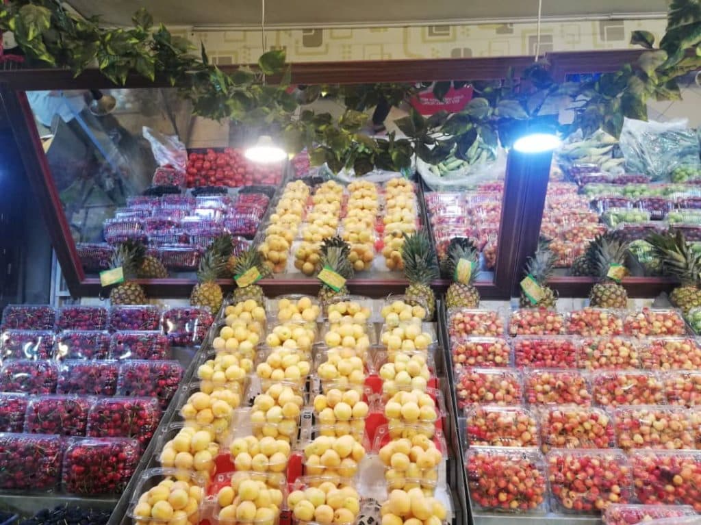 هایپر میوه مسعود در باغ غدیر اصفهان