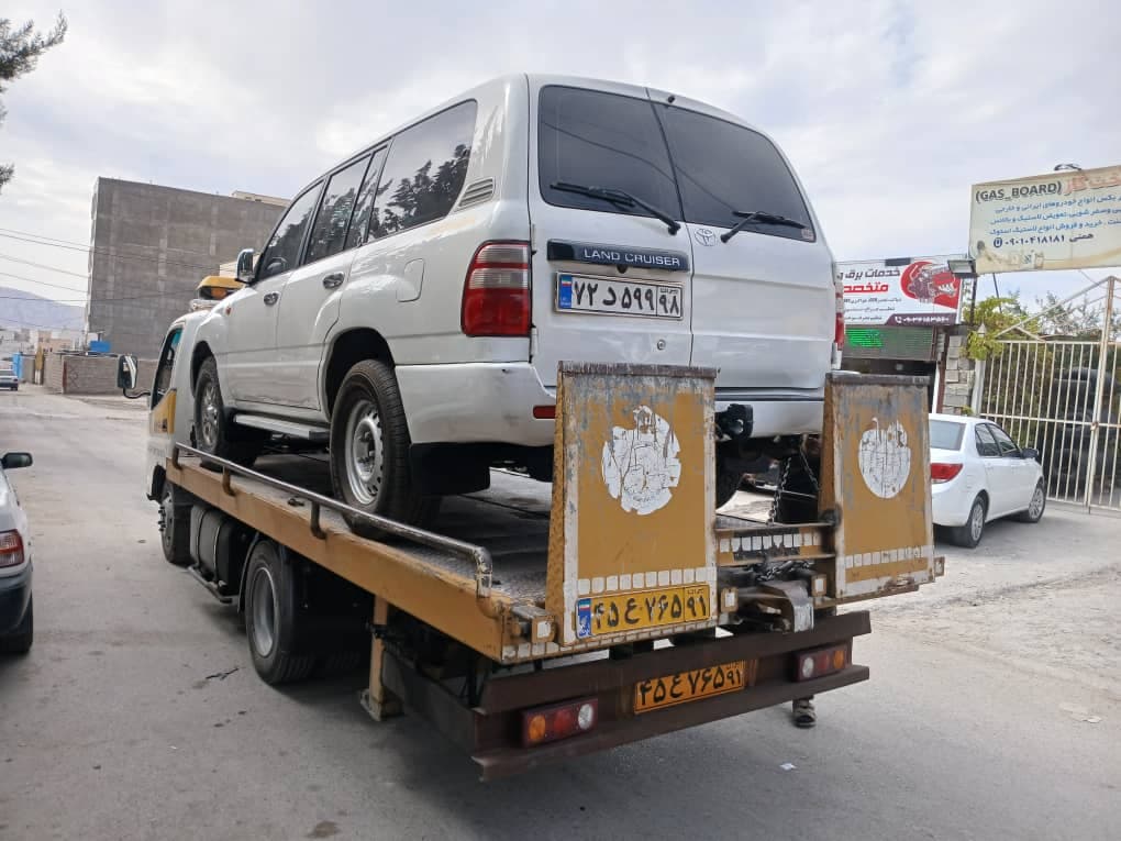 خدمات امداد خودرو و خودروبر کفی شبانه روزی گوراب در ایلام