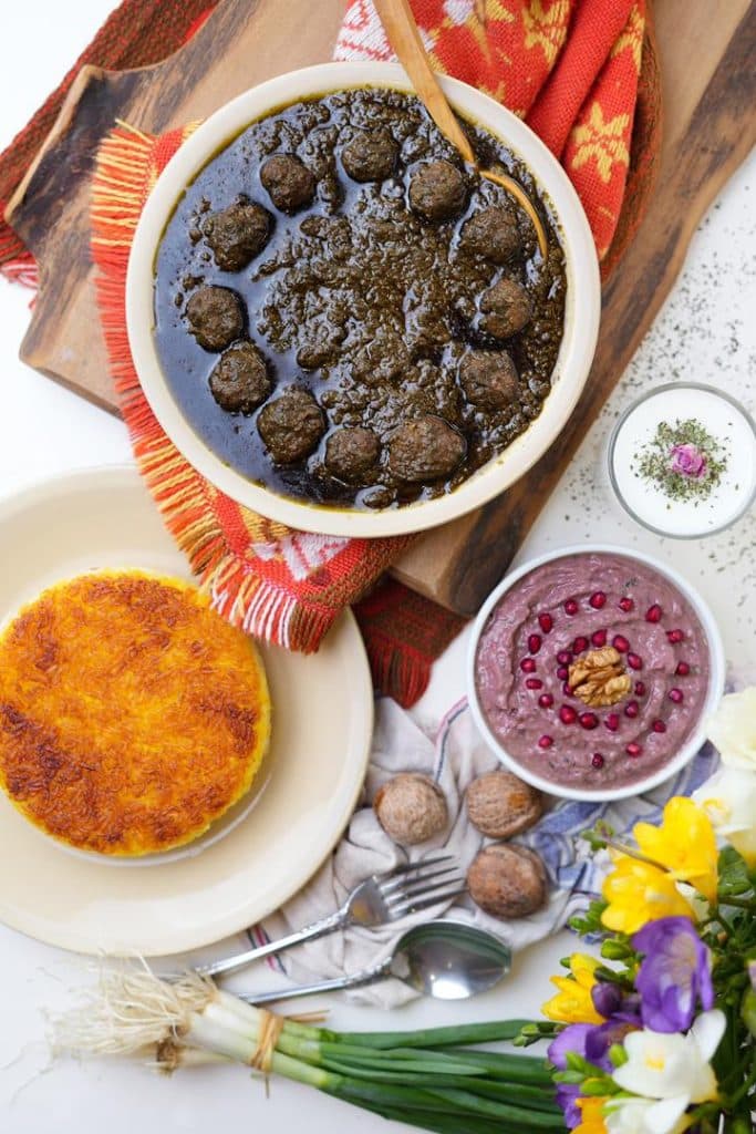 رستوران غذاهای محلی رشتمون در رشت