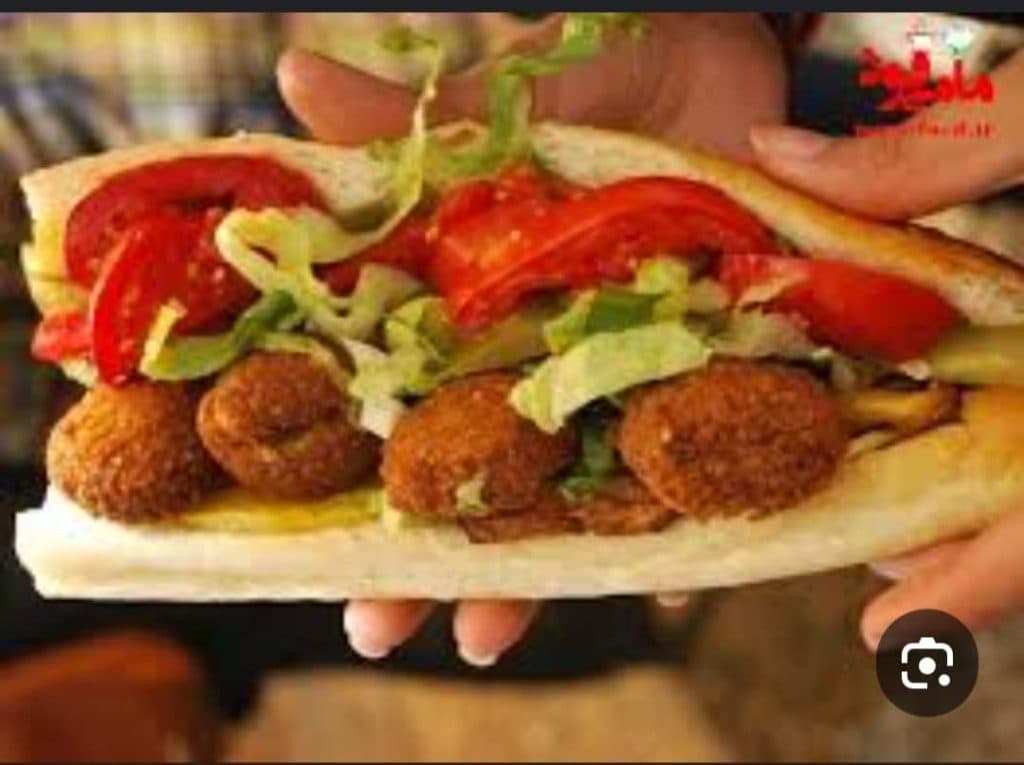 فلافلی سلف سرویس تک آبادان در گناوه