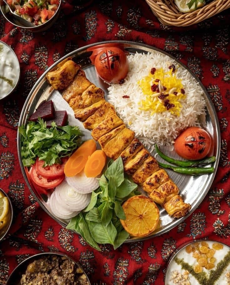 باغ رستوران یوتاب در جاده خرم آباد به تهران