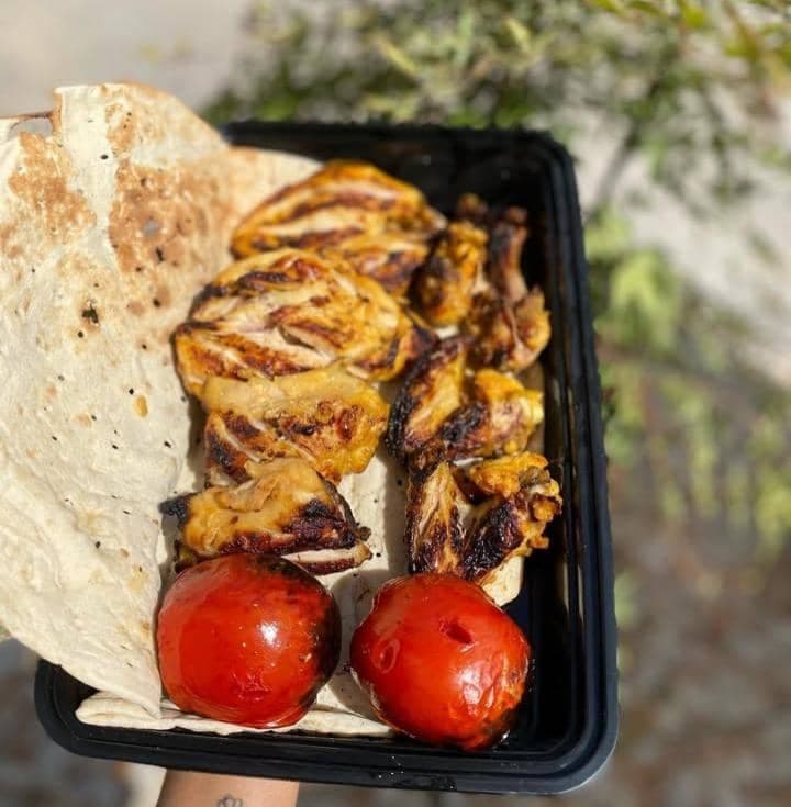 بیرون بر دورچین در چمران شیراز