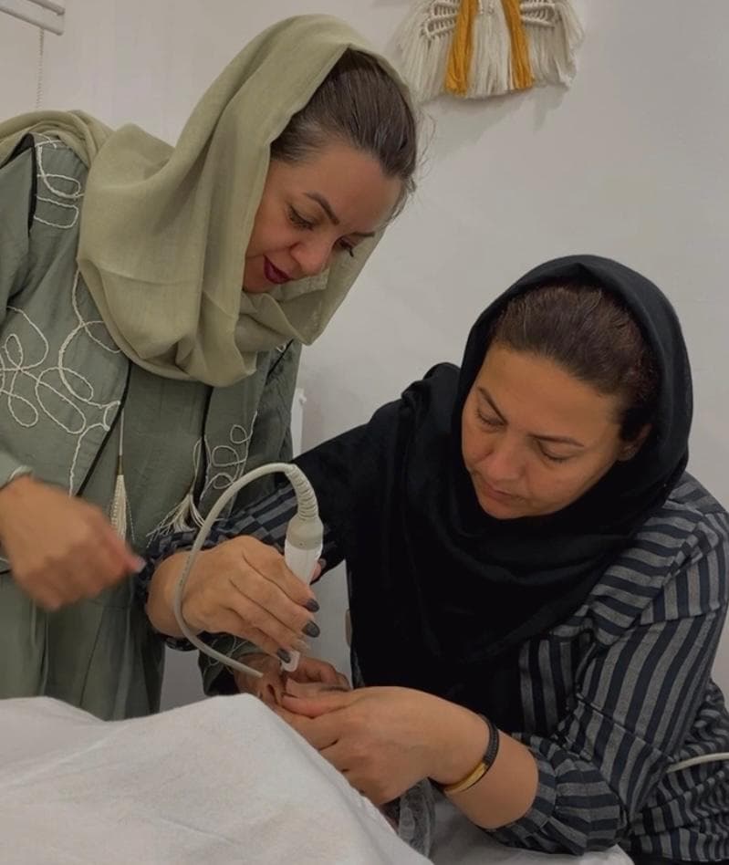 آموزش و خدمات اسکراب شقایق رضازاده در صارمی مشهد