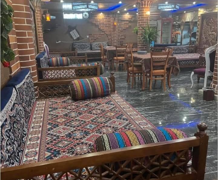 کافه رستوران گلستان در شهرک مشعلدار قزوین