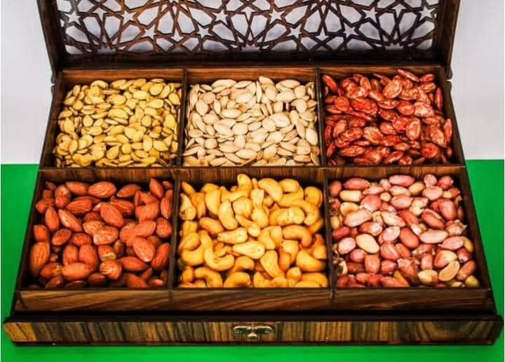 فروشگاه آجیل و خشکبار نشاط در سیرجان