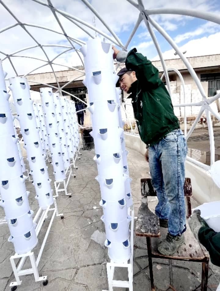 آموزش و کارشناسی فنی کاشت هیدروپونیک اگرومدرن در تهران