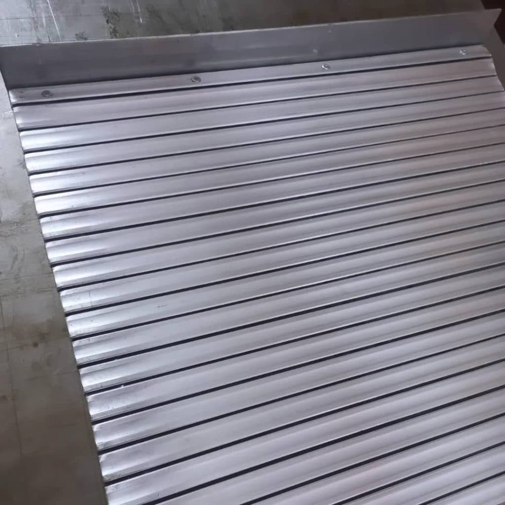 طراحی و ساخت کاور دستگاه cnc بیک در شهر قدس