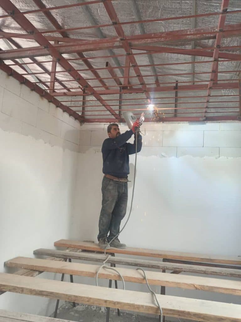 جوشکاری اسکلت فلزی شیروانی رحیمی در رشت
