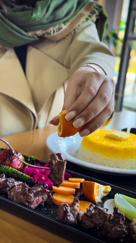 کافه رستوران ماندگار در چاف چمخاله