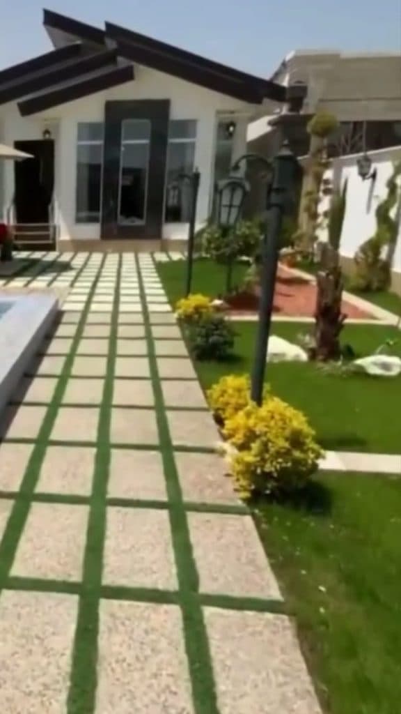 اجرا و نصب چمن مصنوعی و موکت دنیای نصب رستگار در بوشهر
