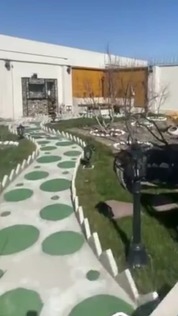 اجرا و نصب چمن مصنوعی و موکت دنیای نصب رستگار در بوشهر