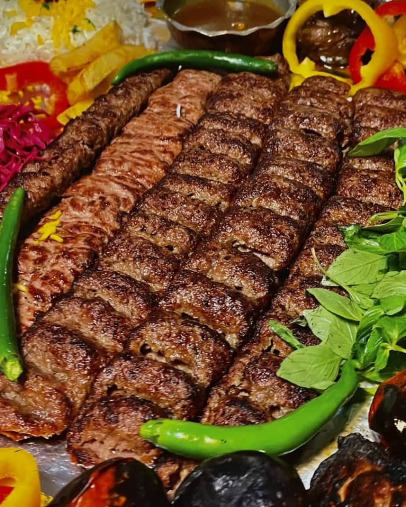 کافه رستوران تاج محل در آبادان