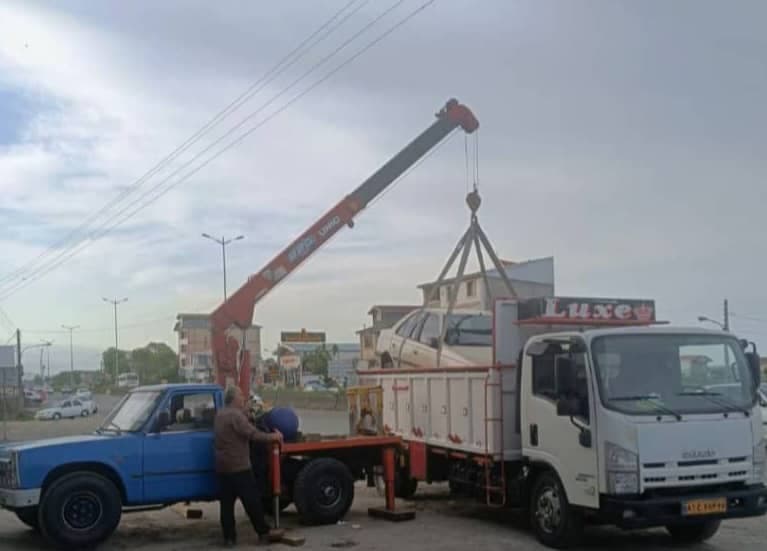 خدمات جرثقیل نیسانی سیار غلامی در پره سر
